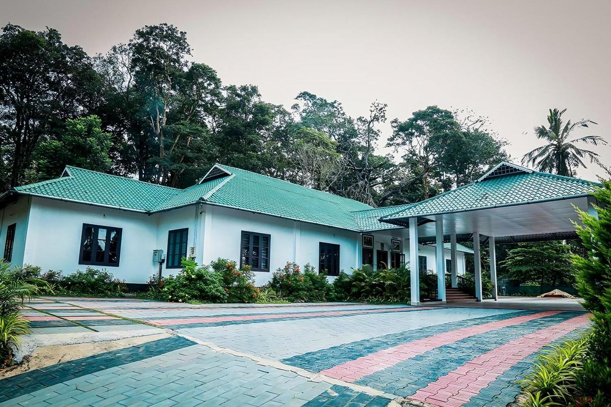 Green Auro By Bob Hotels Wayanad Luaran gambar